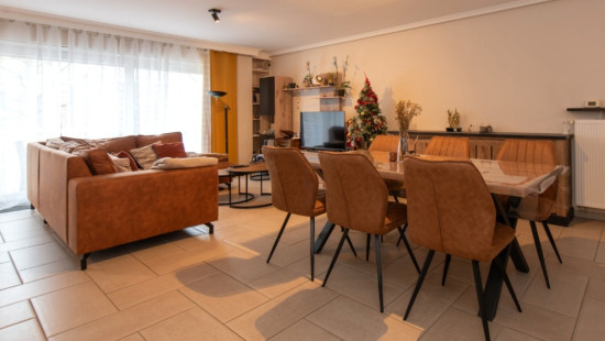 Bevrijdingsplein - 3 - 0101 - 8930