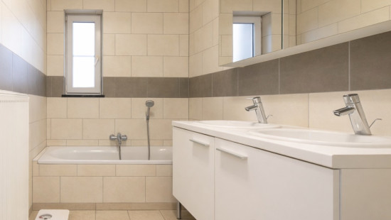 Bevrijdingsplein - 3 - 302 - 8930