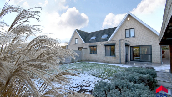 Veldbiesstraat - 17 - - 9900