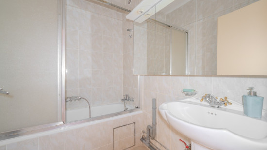 Avenue de la Croix Rouge - 138 - - 4020