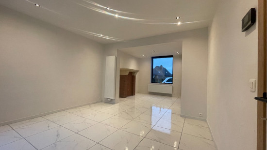 Hoogstraat - 102 - - 8531