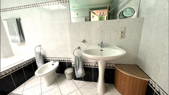 Oude Tramweg - 76 - - 8560