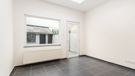 Nieuweweg - 45 - - 9500