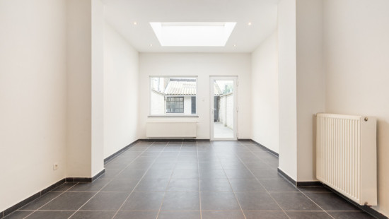 Nieuweweg - 45 - - 9500