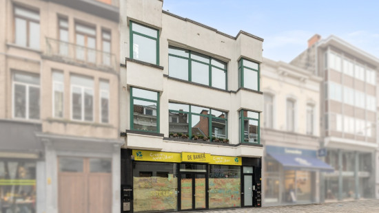 Stationsstraat - 77 - bus 4 - 9100