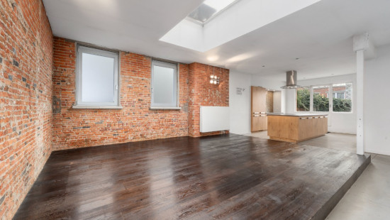 Stationsstraat - 77 - bus 4 - 9100