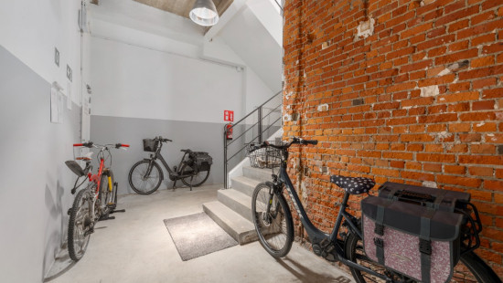 Stationsstraat - 77 - bus 4 - 9100