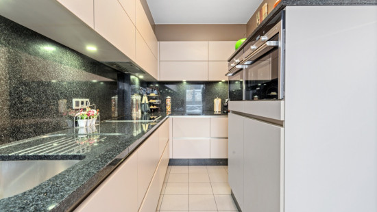 Kerkstraat - 28 - F - 9220