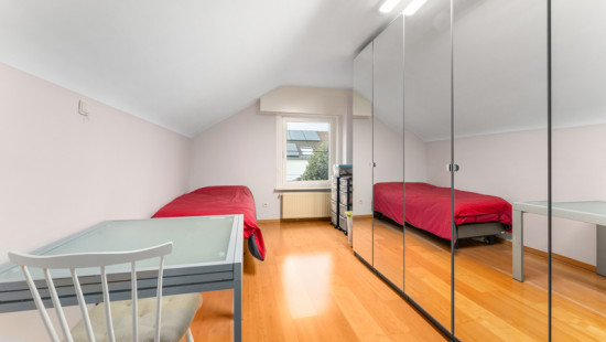 Waalstraat - 93 - - 9870