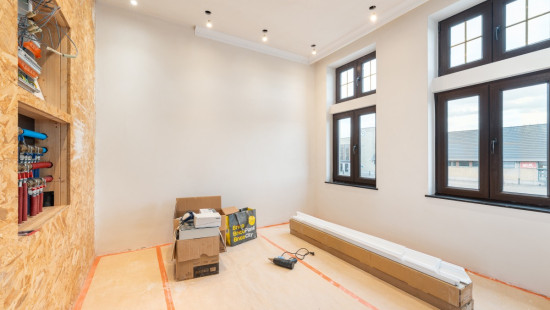 Statieplein - 24 - - 9200