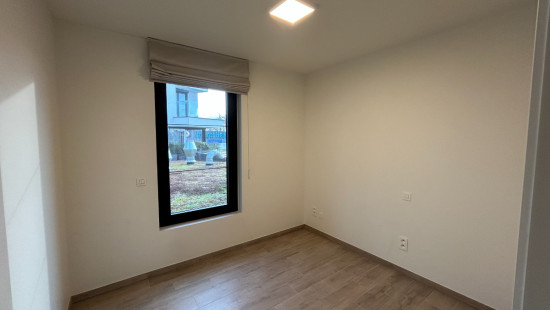 Leopoldlaan - 28 - bus 1 - 3900