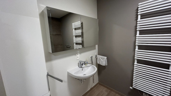 Leopoldlaan - 28 - bus 1 - 3900