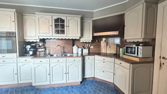 Gullegemsestraat - 71 - - 8880