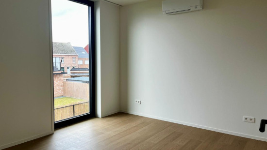 Anjerstraat - 1 - - 3945