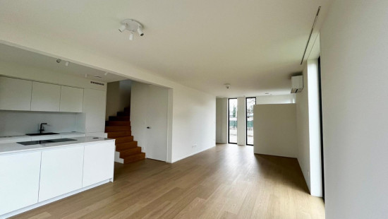 Anjerstraat - 1 - - 3945