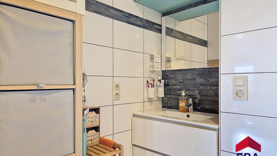 Rue du Rivage - 126 - - 5300