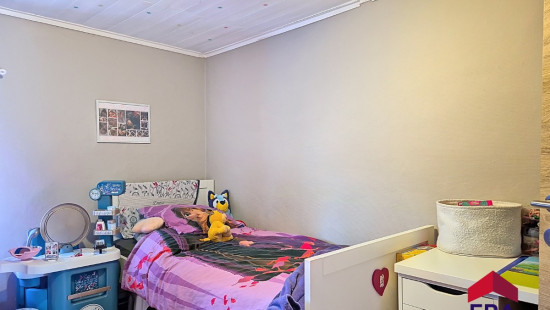 Rue du Rivage - 126 - - 5300