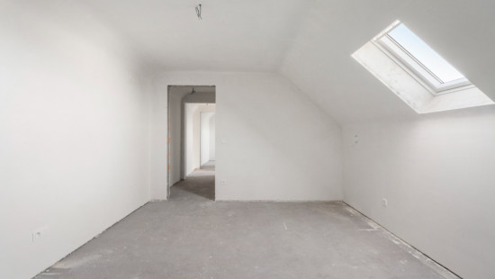 Stationsstraat - 83 - 202 - 9280