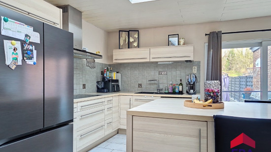 Rue du Rivage - 126 - - 5300