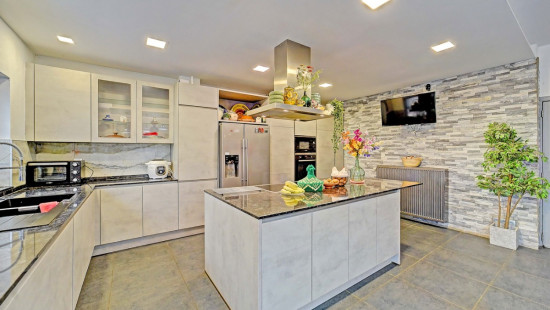 Rue Henri Van Nerom - 14 - - 1140