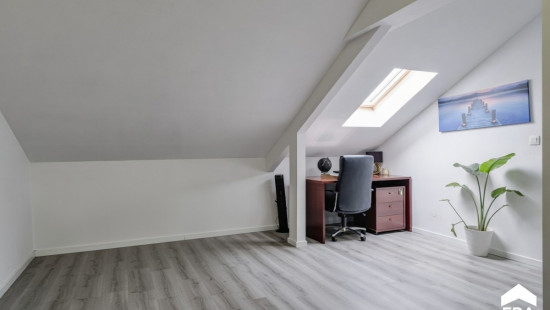 Montenakenweg - 44 - - 3800