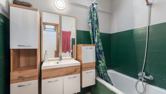 Stationsstraat - 95 - - 9280