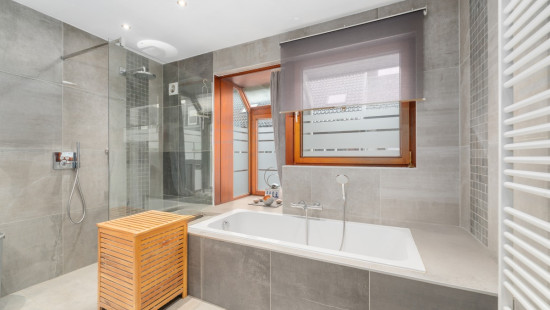 Stationsstraat - 93 - - 9280