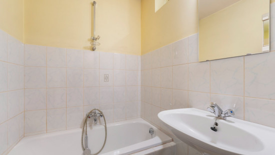 Stationsstraat - 95 - - 9280