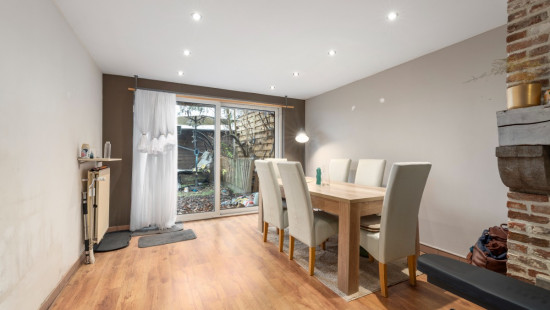 Stationsstraat - 95 - - 9280