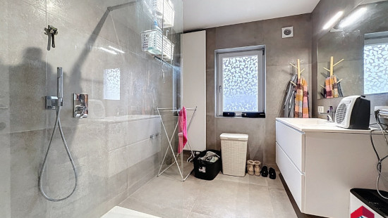 Rue de Gotte - 24 - A - 5300