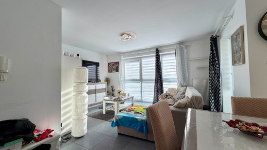 rue haute - 45 - 11 - 4100