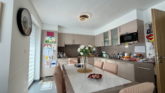 rue haute - 45 - 11 - 4100