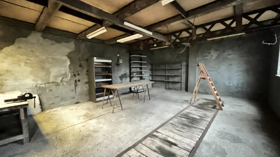 Dadizeelsestraat - 141 & 143 - - 8890