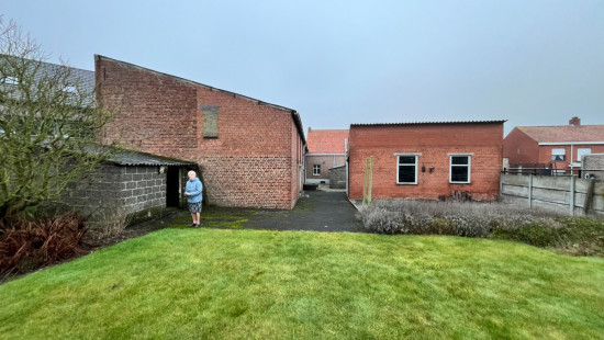 Dadizeelsestraat - 141 & 143 - - 8890