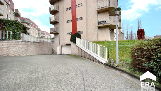 joseph bracops - 14 - Garage - 1070