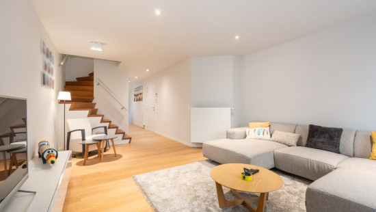 Albert I laan - 245 05.02 - Stuart - 8620