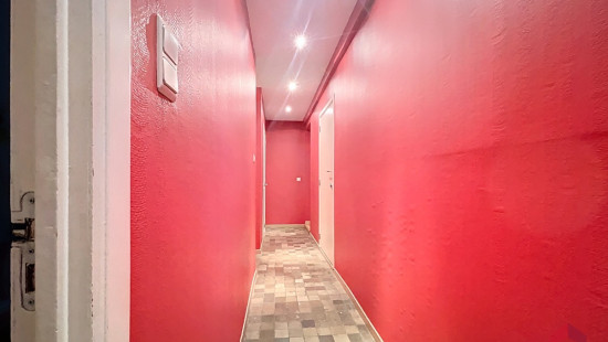 Place Félix Moinil - 275 - - 5300