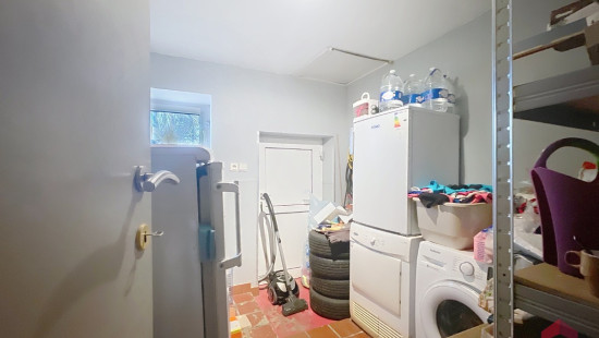 Place Félix Moinil - 275 - - 5300