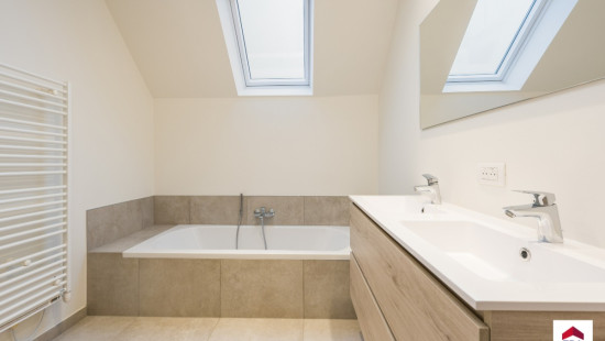 Steenstraat - 102 - - 8760