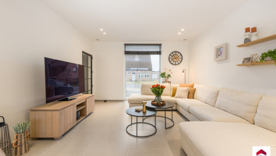 Steenstraat - 102 - - 8760