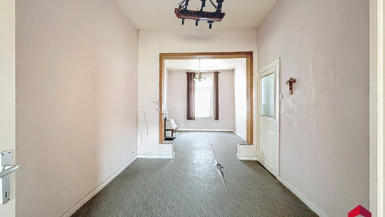 Rue Wouters - 68 - - 5300