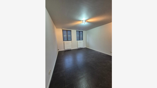 Cartonstraat - 47 - - 8900