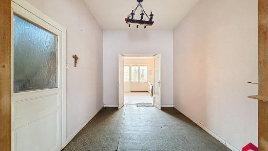 Rue Wouters - 68 - - 5300