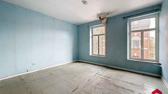 Rue Wouters - 68 - - 5300