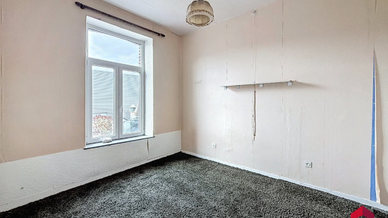 Rue Wouters - 68 - - 5300