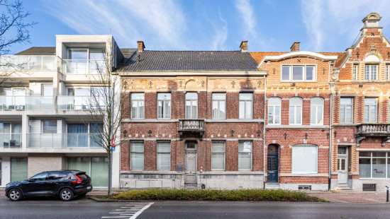 Burgemeester Vandenbogaerdelaan - 18 - - 8870