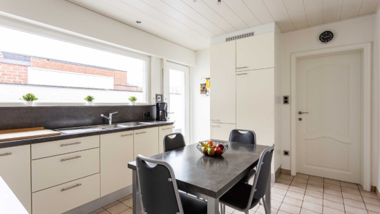 Hazewindstraat - 18 - - 8540