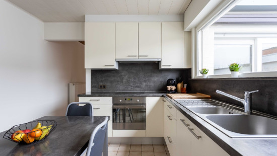 Hazewindstraat - 18 - - 8540