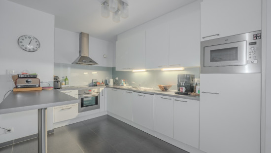 Quai Sainte Barbe - 1 - - 4020