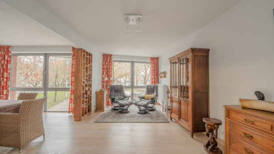 Quai Sainte Barbe - 1 - - 4020